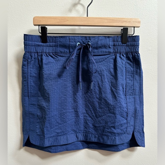 NEW Vineyard Vines Performance Seersucker Harbor Skirt Deep Bay Navy Women’s XS - Picture 1 of 9
